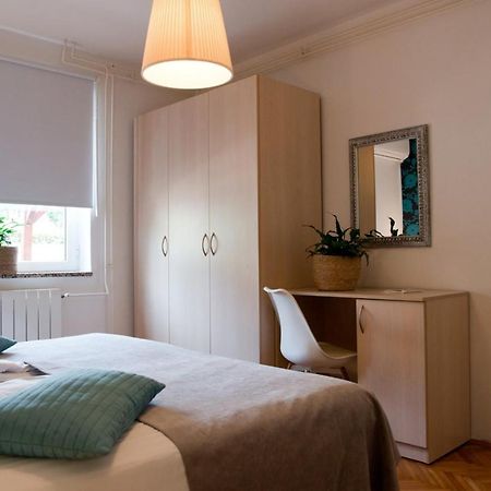 Apartments Sandra โปเรช ภายนอก รูปภาพ