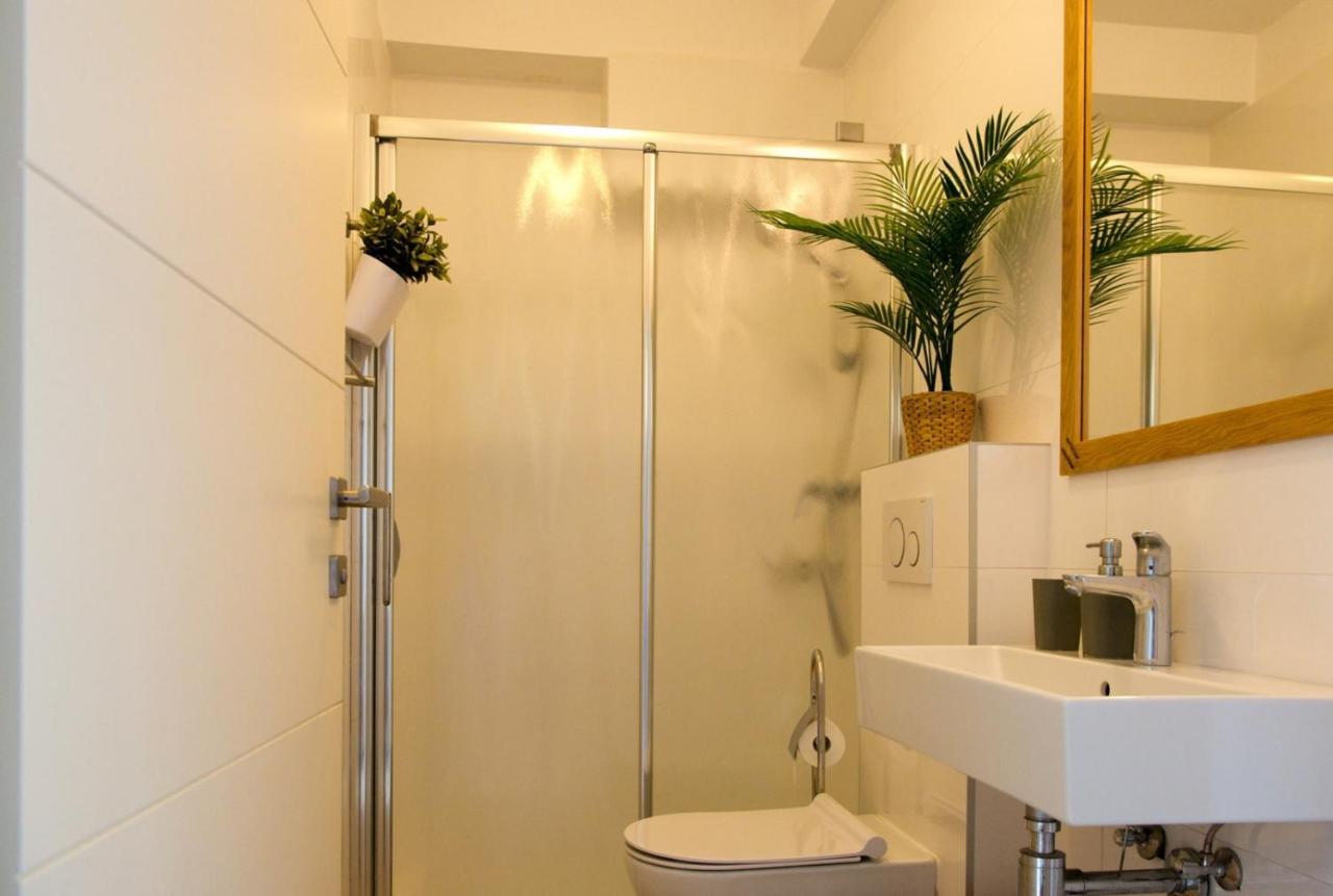 Apartments Sandra โปเรช ภายนอก รูปภาพ