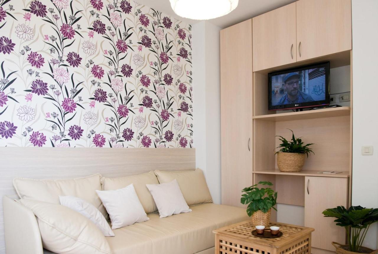 Apartments Sandra โปเรช ภายนอก รูปภาพ