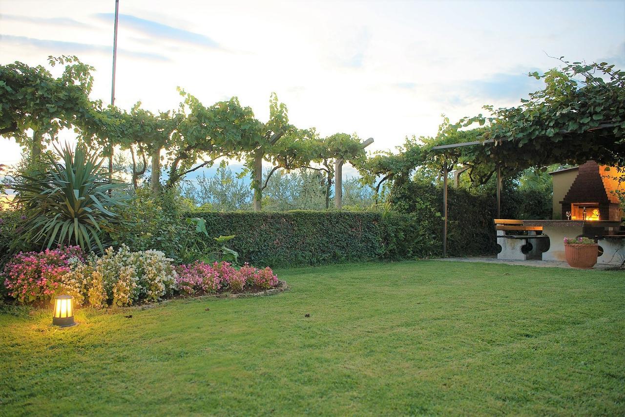 Apartments Sandra โปเรช ภายนอก รูปภาพ